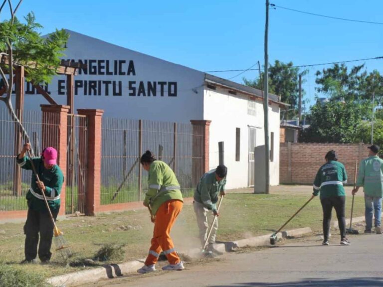 finalizo-operativo-de-limpieza-general-en-el-barrio-chelliyi-que-demando-dos-dias