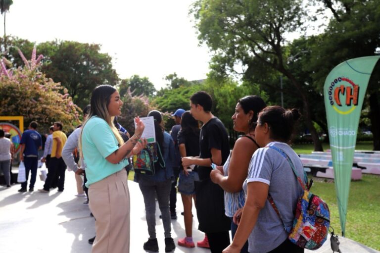 Lotería Chaqueña realizó la jornada sobre juego responsable en la Plaza 25 de Mayo
