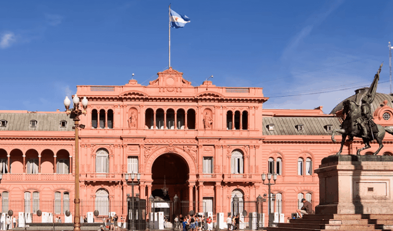 Gobierno implementó un nuevo régimen de acreditaciones para periodistas en Casa Rosada