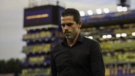 28 días después, Fernando Gago dejó de ser director técnico de Boca