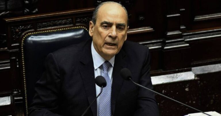 Salarios. Francos confirmó que el gobierno pisa las paritarias