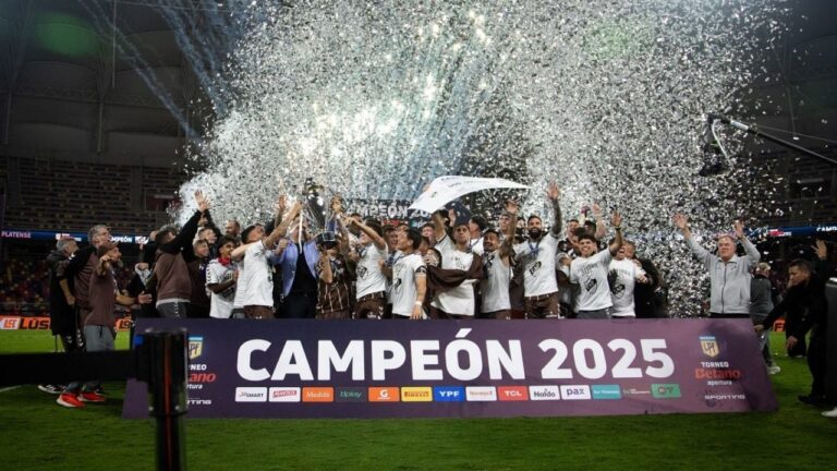 Platense se coronó campeón por primera vez en su historia