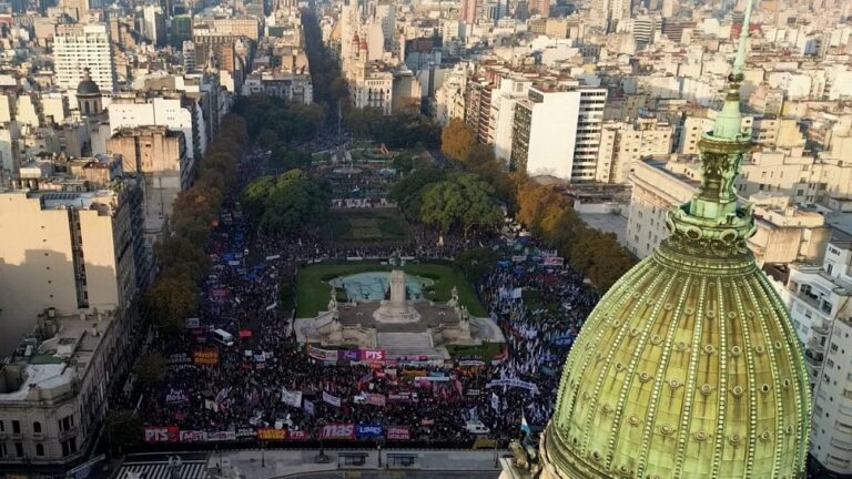 Ni una Menos, Jubiladas, Garrahan, Discapacidad: miles de personas se movilizaron al Congreso