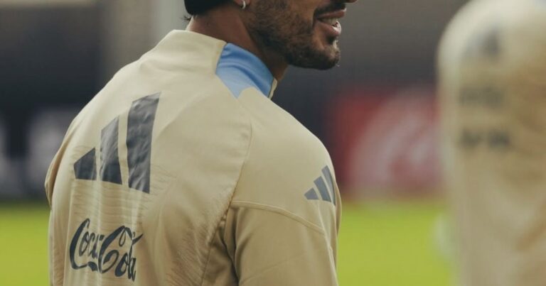 La jugada viral entre Paredes y Mastantuono que enloqueció a loshinchasdeBoca