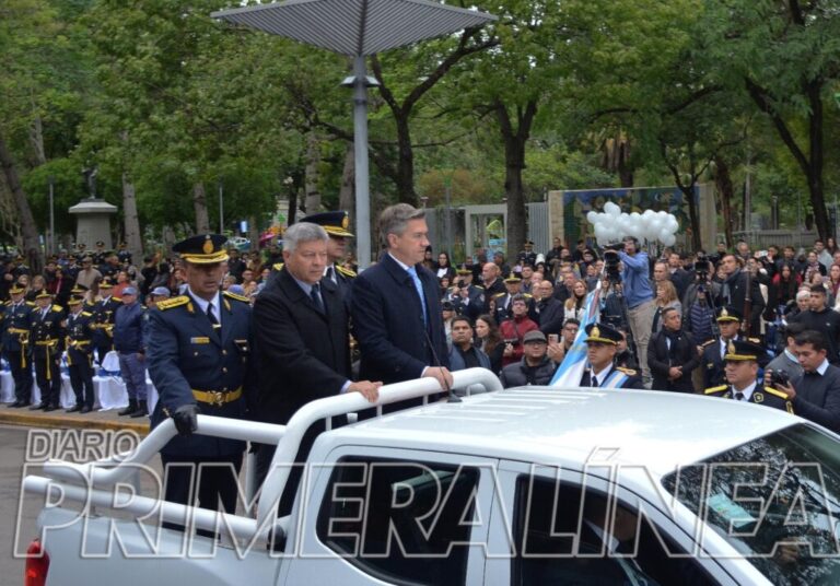 Ascensos y nuevos ingresos, los anuncios de Zdero en el Día de la Policía