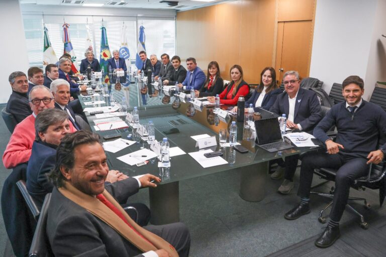 Preocupa a los libertarios la ofensiva de los gobernadores por el reparto de los recursos