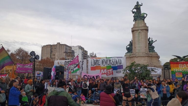 28J en las calles: organizadxs contra los crímenes de odio, el ajuste de Milei y sus cómplices