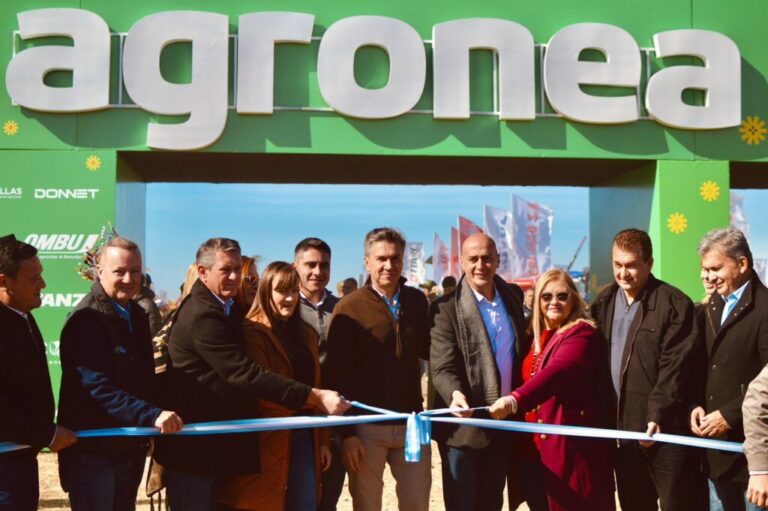 Apertura de Agronea: El campo es el motor económico y productivo de la provincia, expresó Zdero