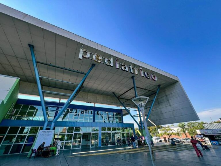 Atendemos 520 chicos por día: sobrecarga del sistema pediátrico