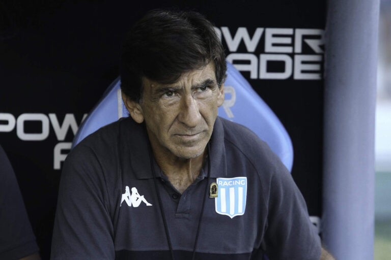 Torneo Clausura: Racing busca recuperarse ante Belgrano de Córdoba