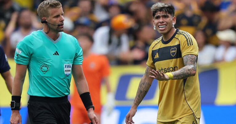 El fuerte descargo del chileno Palacios contra los rumores por su ausencia en Boca: «Nunca llegué en mal estado a entrenar»