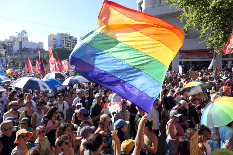 Aumentan fuertemente los crímenes de odio contra el colectivo LGBT+
