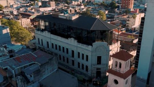 Elecciones en Corrientes: Martín Ascúa promete subastar obras del Museo Ñande MAC y cuestionó los gastos de Valdés