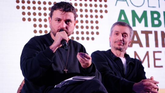 Juan Grabois se mostró con Máximo Kirchner y reveló que Cristina le pidió «bajar dos cambios» en sus críticas a la interna del PJ