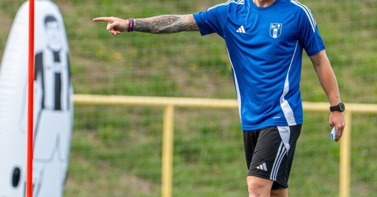 Munian debuta como DT del club de su infancia a menos de un año de su arribo a San Lorenzo