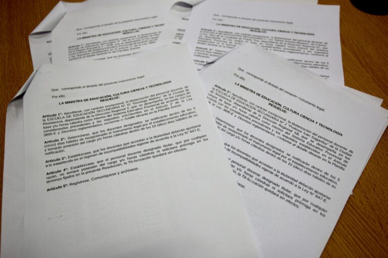 Titularización docente: se firmaron las primeras resoluciones del nivel secundario