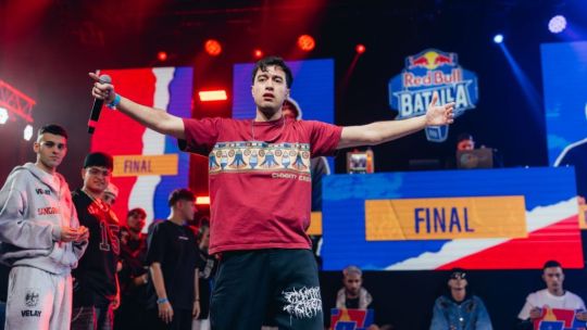 Larrix es el campeón nacional de la batalla de freestyle