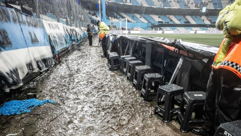 Mucha lluvia en Avellaneda: así está el Cilindro en el duelo entre Racing y Peñarol