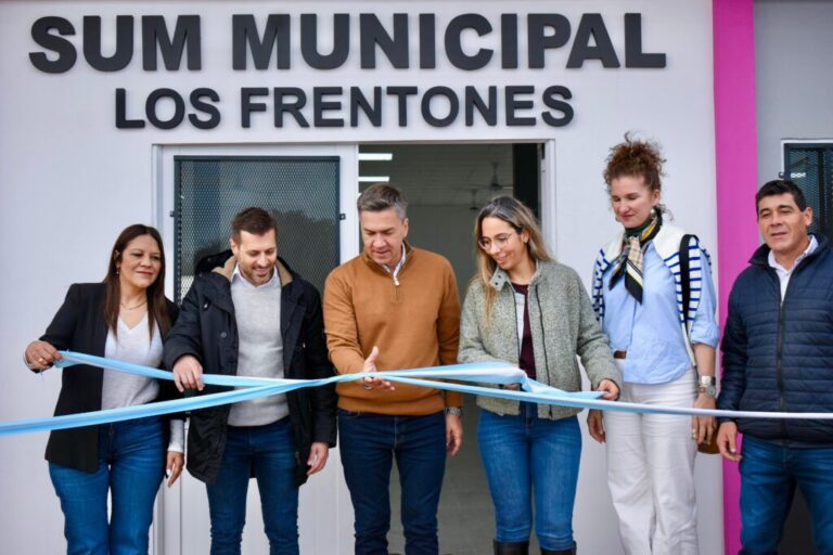Los Frentones: Zdero inauguró la ampliación y refacción integral del SUM municipal