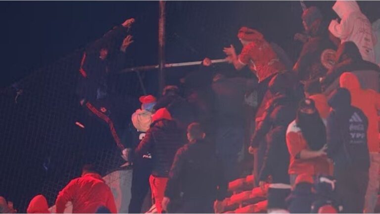 Nuevo parte médico: cuál es el estado de salud de los dos hinchas de U de Chile que siguen internados