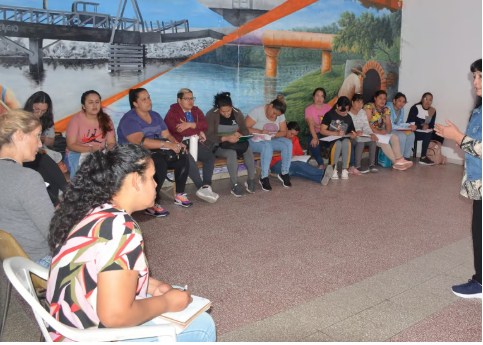 Sigue la capacitación en repostería y gastronomía en el CCM de Villa Río Negro