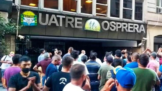 La obra social de los peones rurales: otro caso que suma audios de Lule y Karina