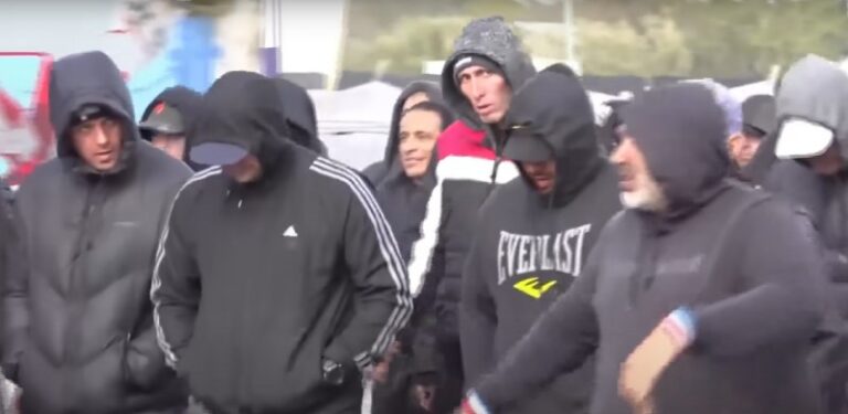 Los encapuchados del acto de Milei en Moreno son barrabravas de River