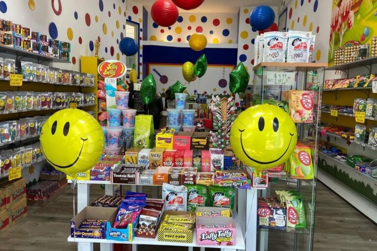 El paraíso secreto de los dulces en California: la tienda con más de 700 golosinas raras y de todo el mundo