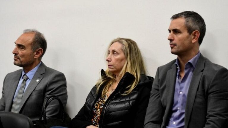 Crisis interna, insultos y pases de factura en La Libertad Avanza después de la debacle electoral