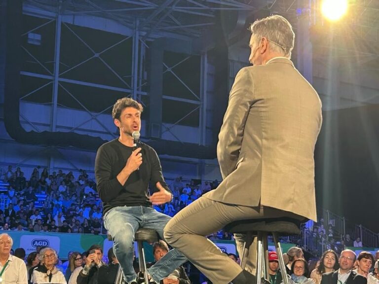 Messi juega pensando que hay alguien que todavía no lo vio: la frase de Aimar que genera expectativas por el Mundial