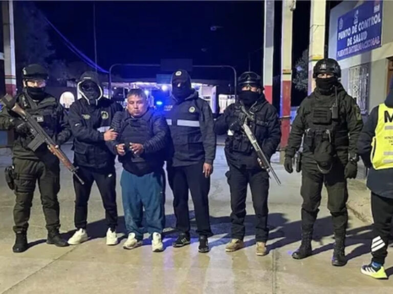Fue detenido en Bolivia uno de los sospechosos del triple crimen de Florencio Varela