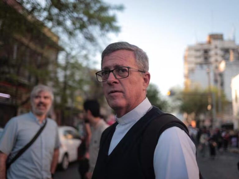 Habló García Cuerva en el comienzo de la peregrinación a Luján y se refirió al triple crimen
