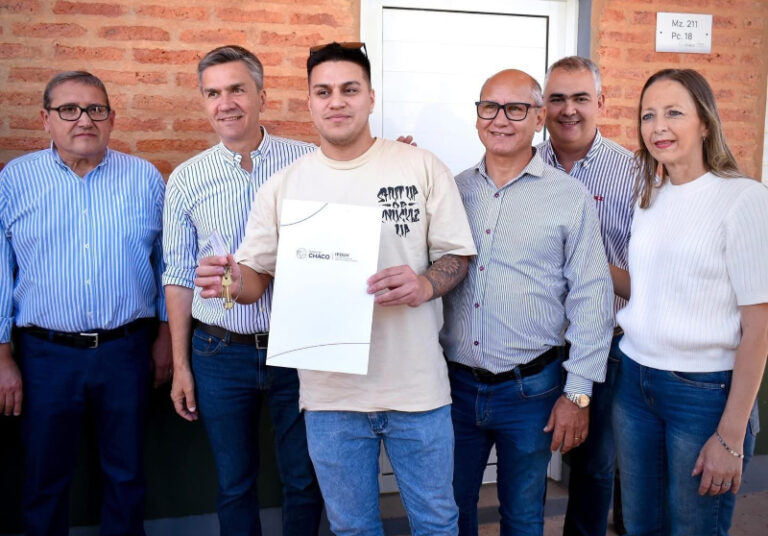 Primera etapa del Plan Provincial 200 Viviendas Ñachec: familias de Sáenz Peña ya tienen su casa propia