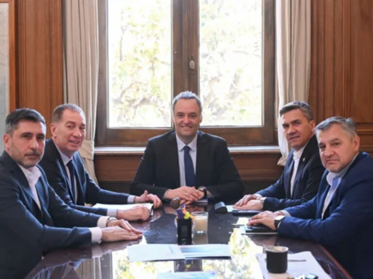 El gobernador Zdero visitó Casa Rosada y garantizó su respaldo al Gobierno