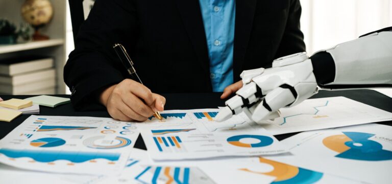 El año en que la IA llegó a la cartera de la dama y el bolsillo del caballero