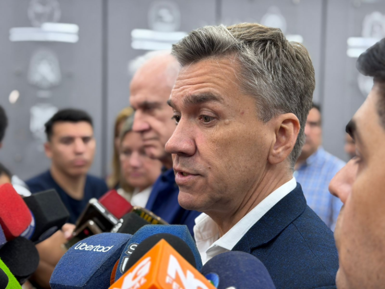 Zdero habló de la asistencia minuto a minuto por el temporal del domingo:Estamos en alerta permanente, afirmó