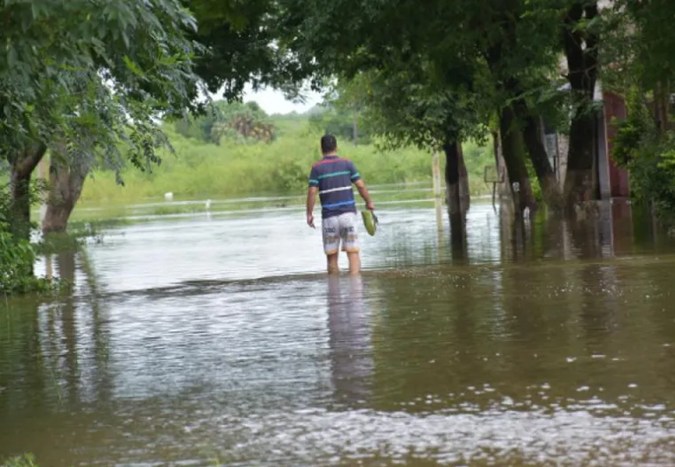 Corrientes: la inundación continúa golpeando a San Luis del Palmar y zonas rurales