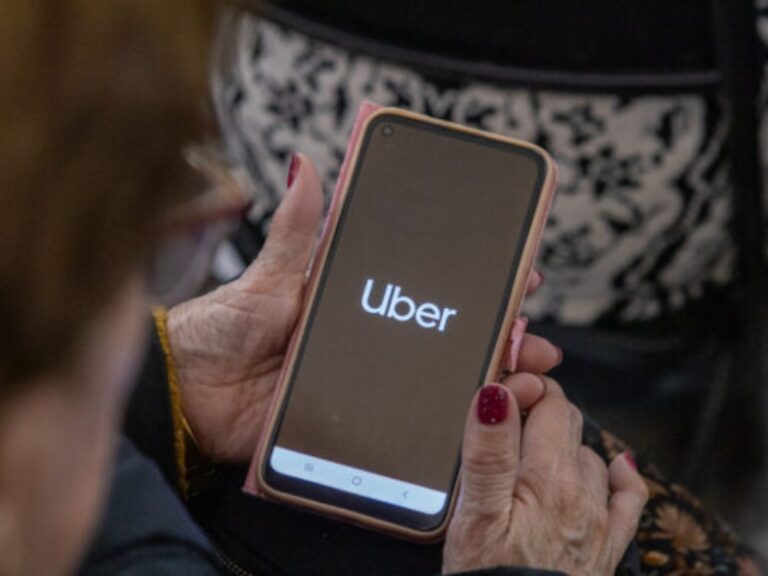 El proyecto para regular Uber en Resistencia volvió a foja cero y las aplicaciones seguirán funcionando sin cambios