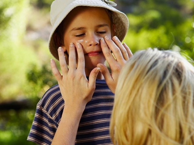 Verano y sol: claves para cuidarse y evitar daños en la piel