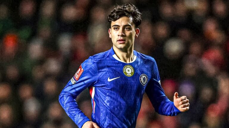 Facundo Buonanotte cambia de rumbo en la Premier League: deja Chelsea y se suma a Leeds