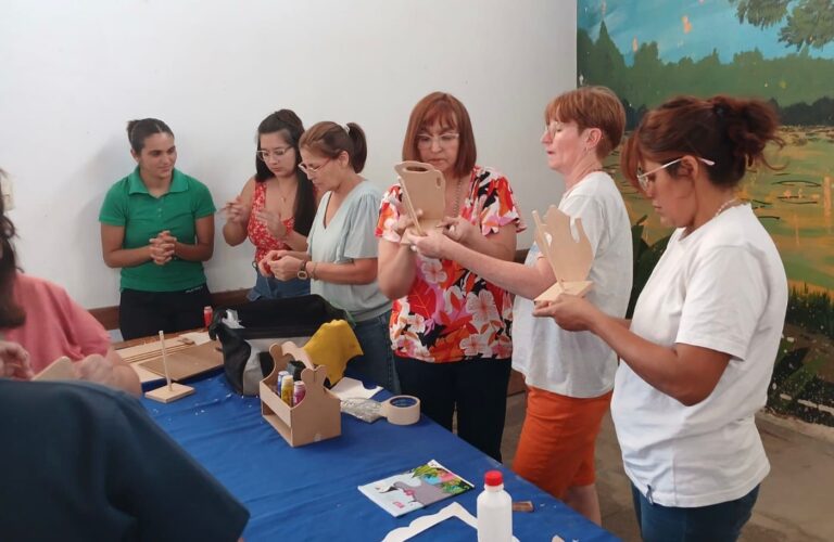 Verano 2026: talleres de oficios en los centros comunitarios de Resistencia