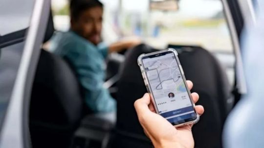 Reforma laboral: cómo impacta la regulación del trabajo en plataformas digitales según el IERAL