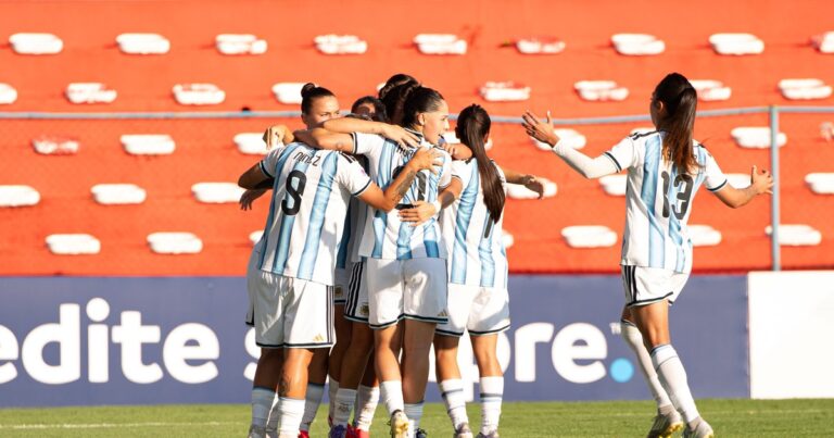 Goleada albiceleste: la Sub 20 venció a Bolivia y aseguró su lugar en la próxima fase