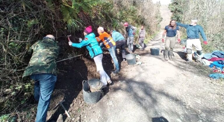Descubren un castillo construido en el siglo VIII que quedó atrapado bajo una colina