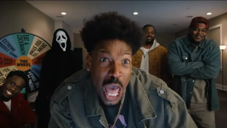 Los hermanos Wayans, Anna Faris y Regina Hall están de regreso en el primer tráiler de «Scary Movie 6»