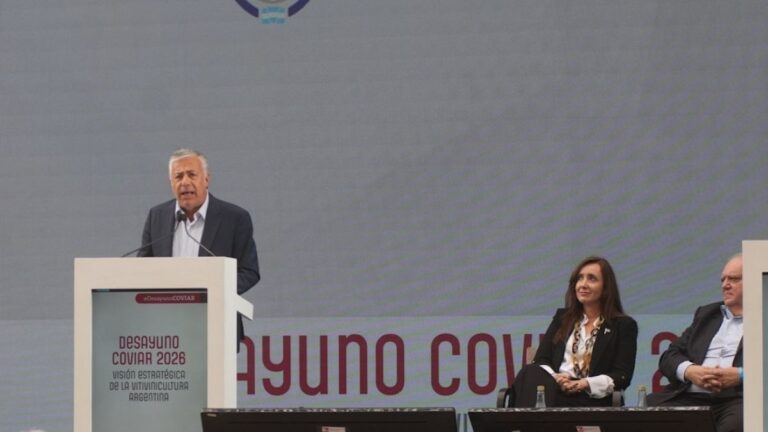 Victoria Villarruel se mostró con Alfredo Cornejo en la Vendimia, pero evitó cruzarse con Luis Petri